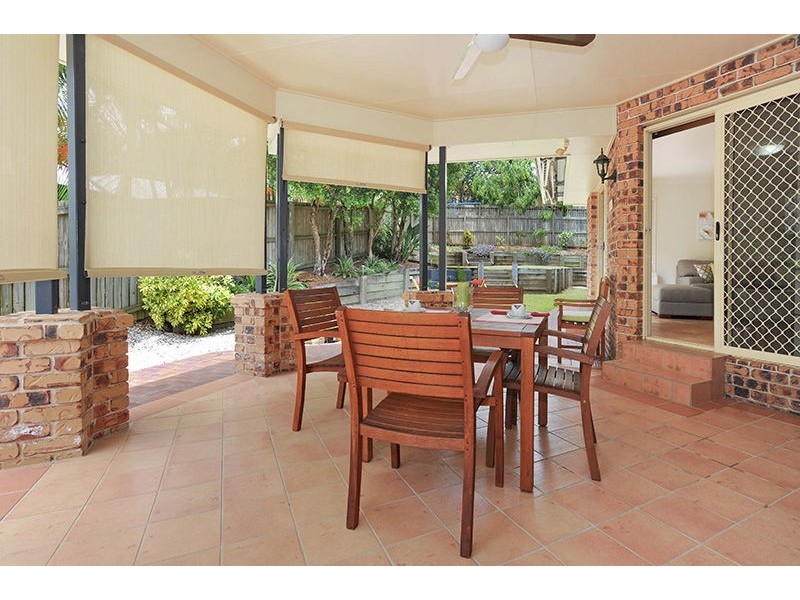 2 Highland Place, Bridgeman Downs QLD 4035