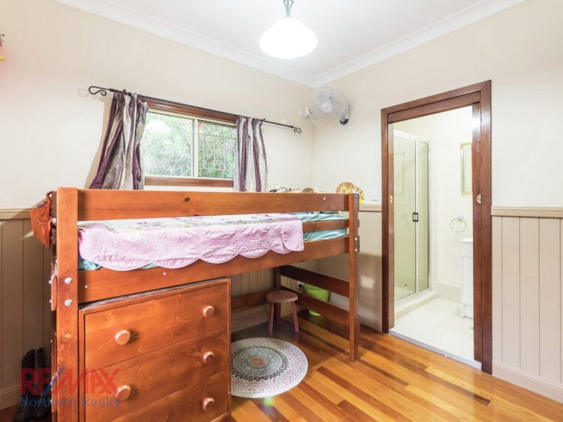 18 Slater Ave, Lawnton QLD 4501