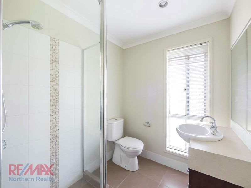 3 Curlew Court, Warner QLD 4500