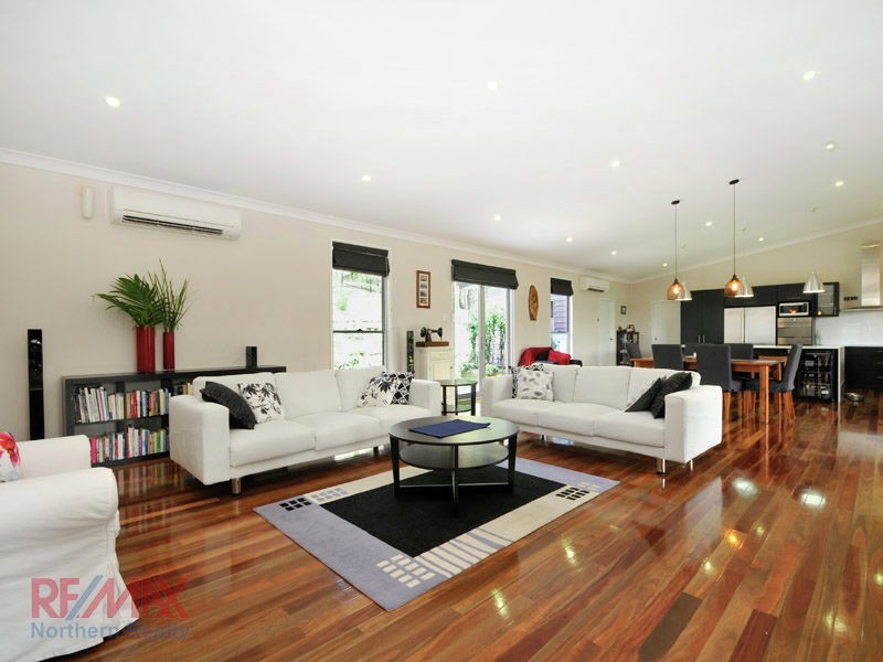 72 Wilga Drive, Bunya QLD 4055