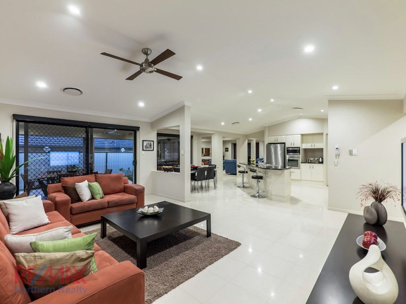 35 Links Cr, Joyner QLD 4500