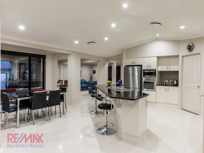 35 Links Cr, Joyner QLD 4500