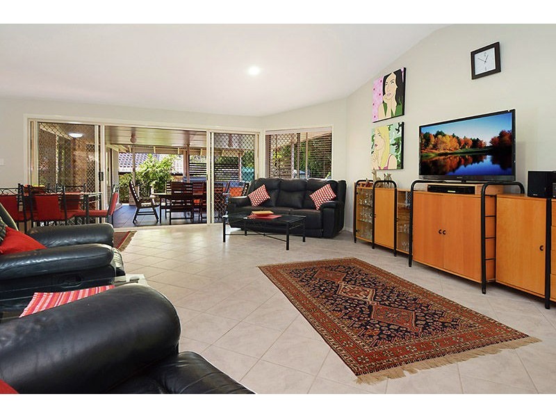 64 KARRI PLACE, Bridgeman Downs QLD 4035