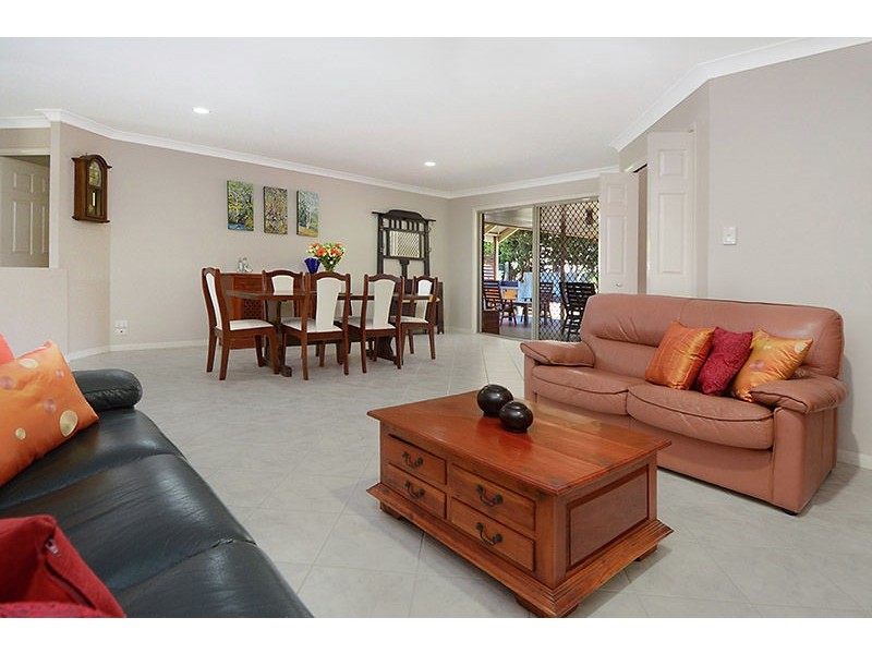 64 KARRI PLACE, Bridgeman Downs QLD 4035