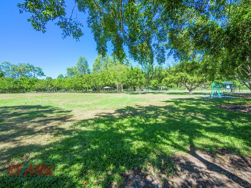 28 Karri Place, Bridgeman Downs QLD 4035