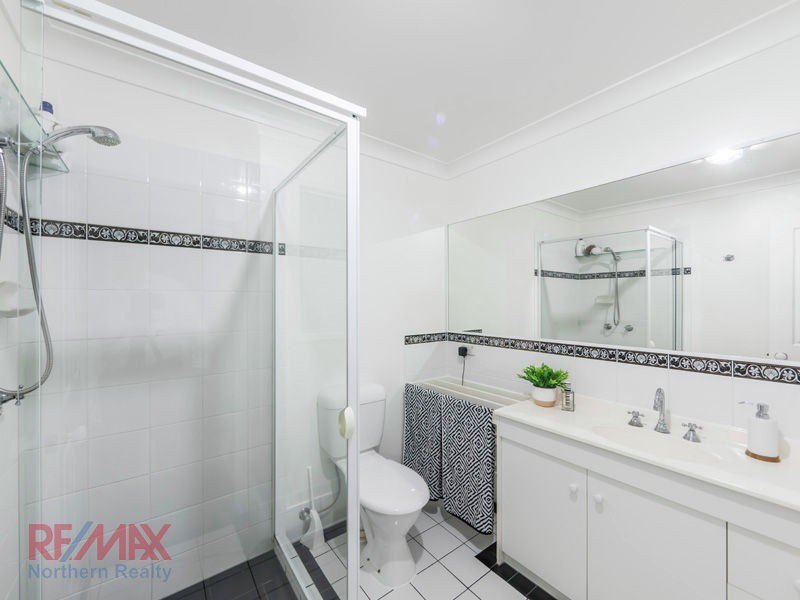 47 Oakmont Cres, Albany Creek QLD 4035