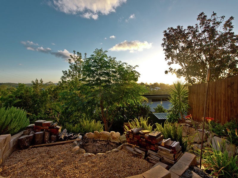 18 Alberic Court, Eatons Hill QLD 4037