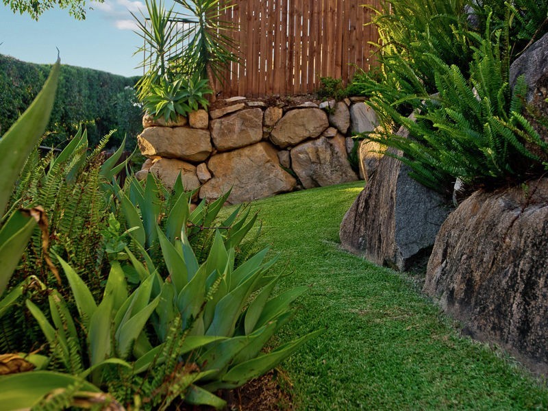 18 Alberic Court, Eatons Hill QLD 4037