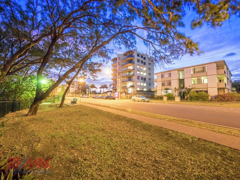 1/73 Marine Parade, Redcliffe QLD 4020