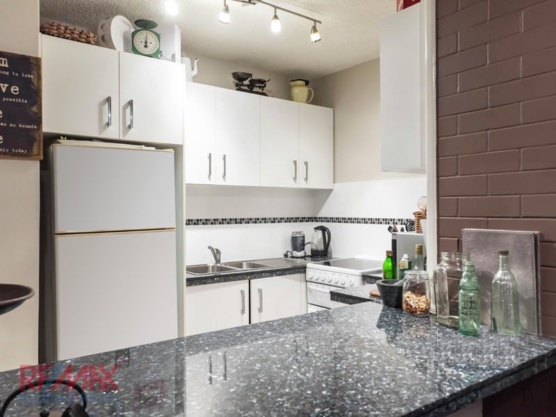 1/73 Marine Parade, Redcliffe QLD 4020