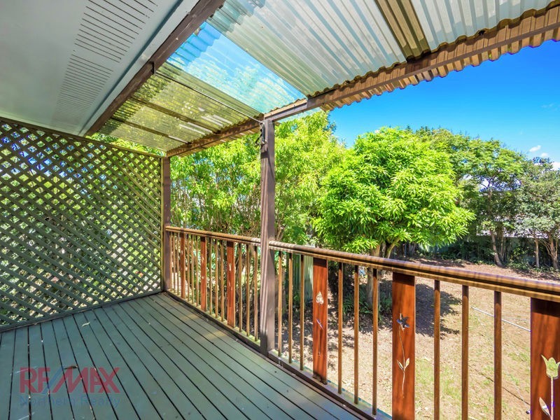 27 Fifteenth Avenue, Brighton QLD 4017