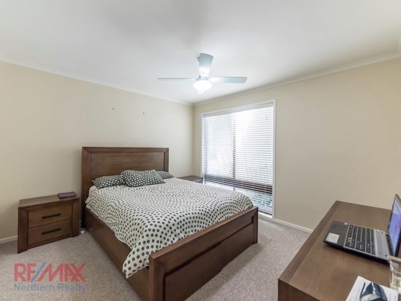 42 Cassandra Street, Chapel Hill QLD 4069