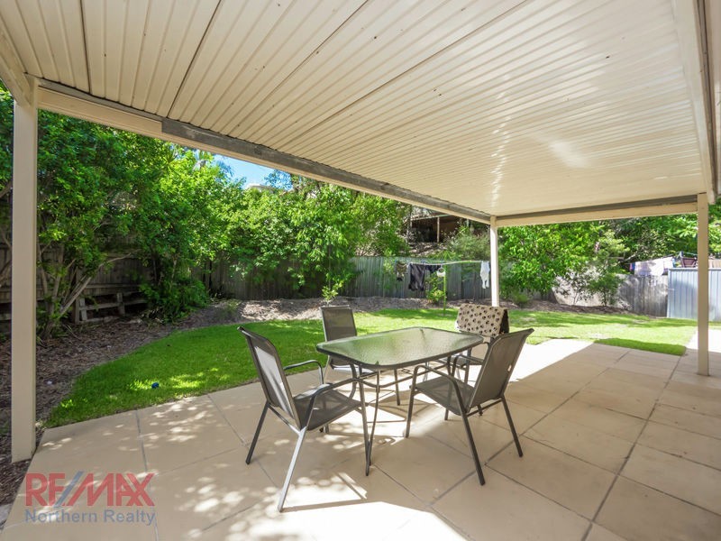 42 Cassandra Street, Chapel Hill QLD 4069