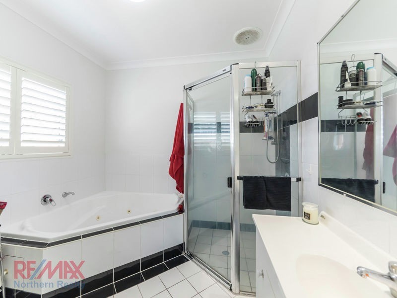 150 Saraband Drive, Eatons Hill QLD 4037