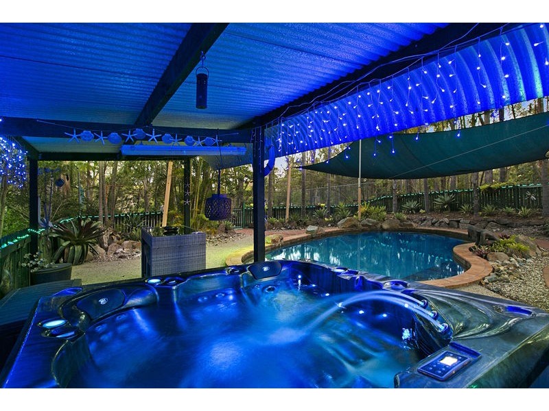 9 Lindale Court, Cashmere QLD 4500