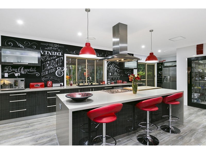 9 Lindale Court, Cashmere QLD 4500