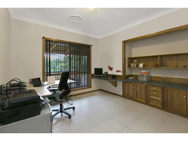 9 Lindale Court, Cashmere QLD 4500