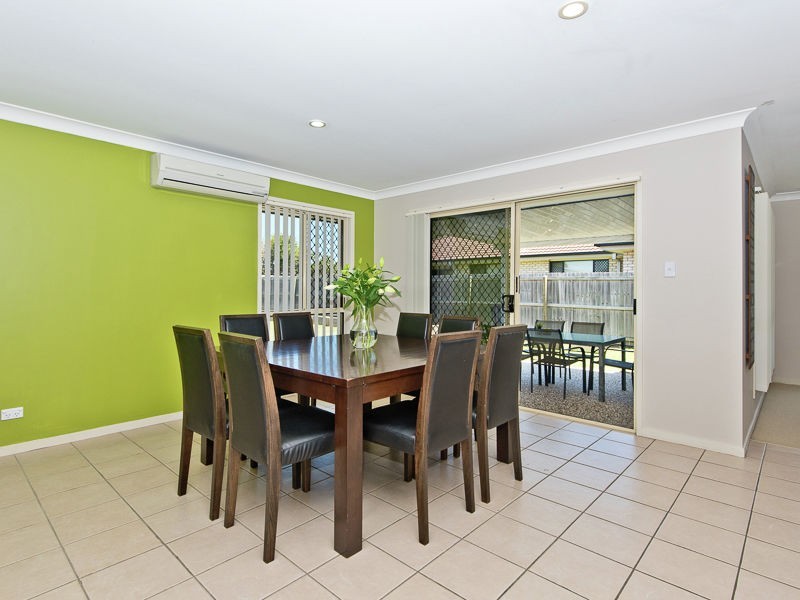 24 North Aston Court, Bray Park QLD 4500