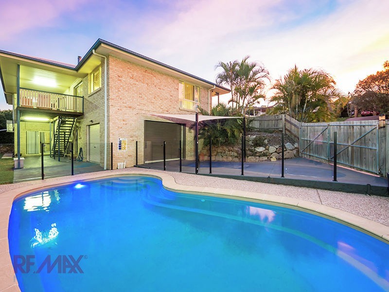 8 Gum Leaf Court, Albany Creek QLD 4035