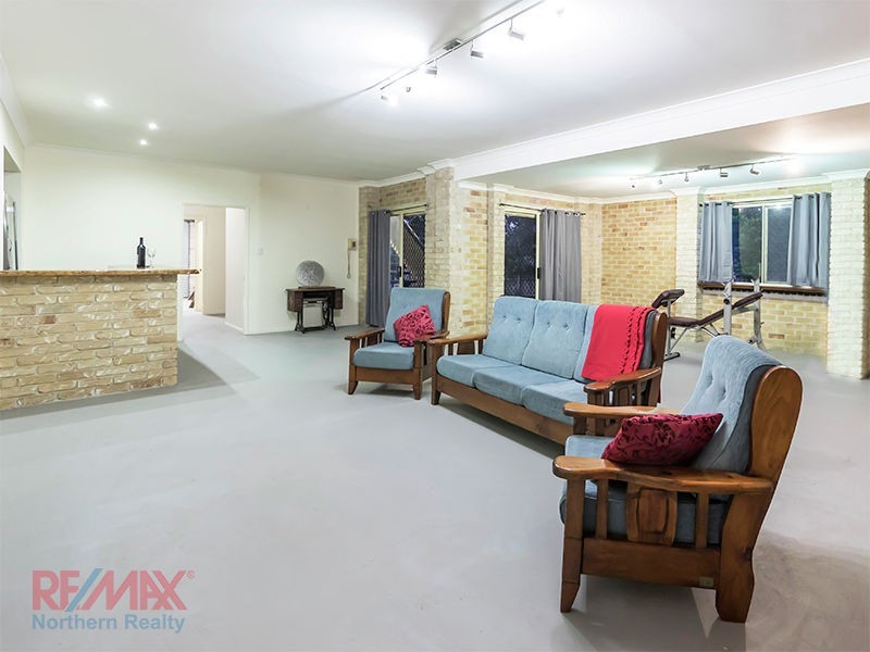 8 Gum Leaf Court, Albany Creek QLD 4035