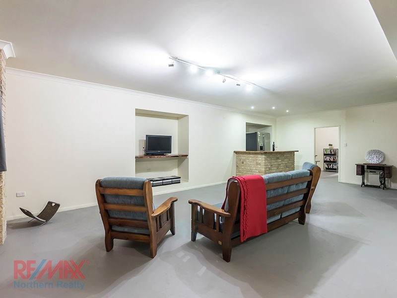 8 Gum Leaf Court, Albany Creek QLD 4035