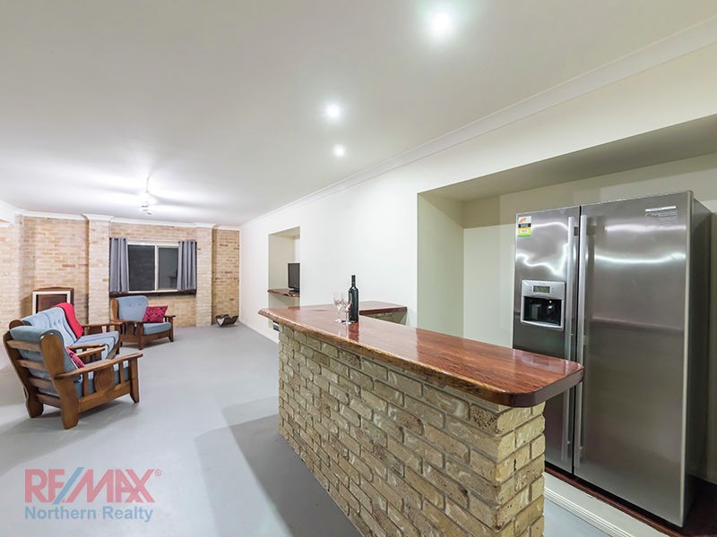 8 Gum Leaf Court, Albany Creek QLD 4035