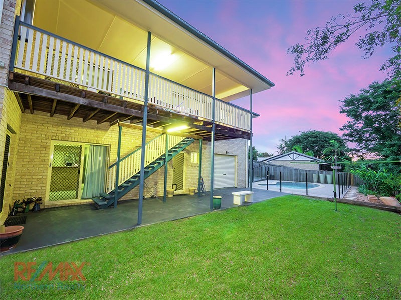 8 Gum Leaf Court, Albany Creek QLD 4035