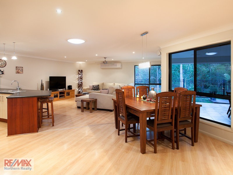 13 Bowerbird Ct, Cashmere QLD 4500