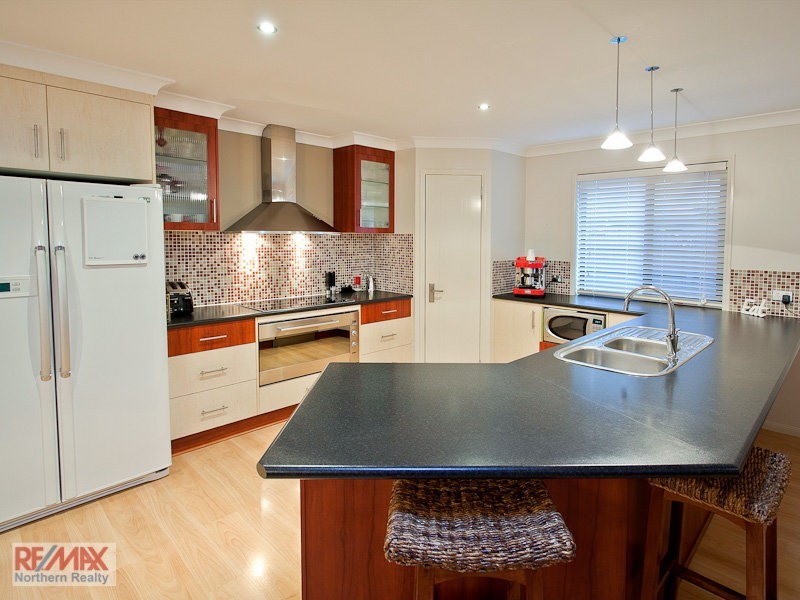 13 Bowerbird Ct, Cashmere QLD 4500