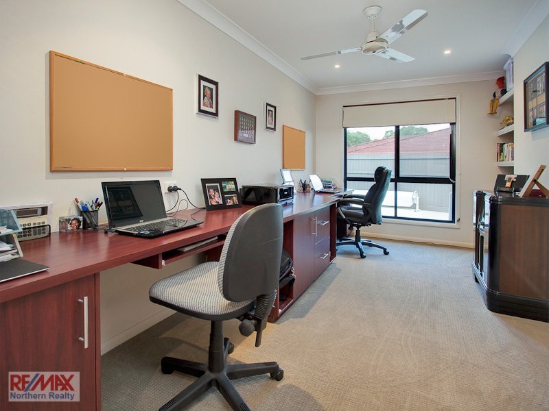 13 Bowerbird Ct, Cashmere QLD 4500