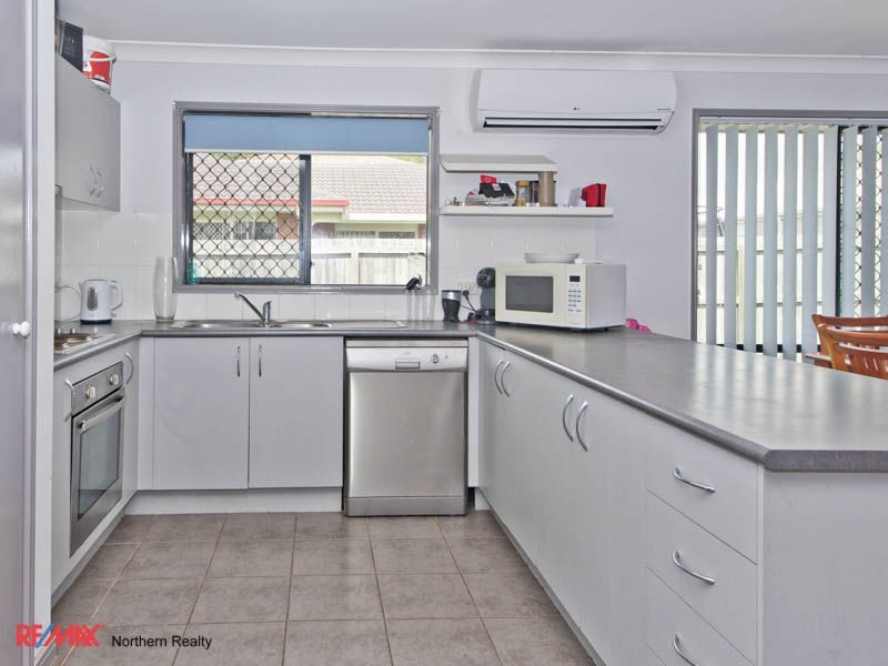 5 Hubner Drive, Rothwell QLD 4022