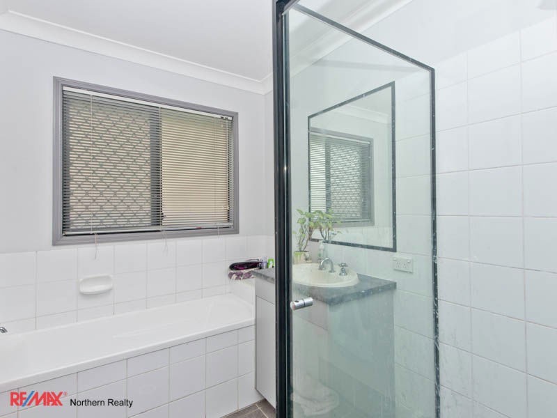 5 Hubner Drive, Rothwell QLD 4022