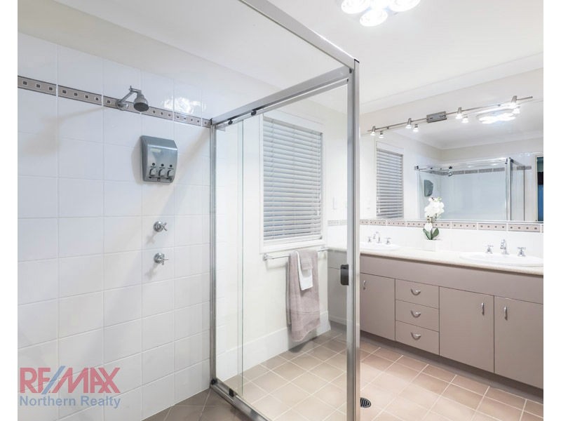 14 Lowai Ct, Albany Creek QLD 4035