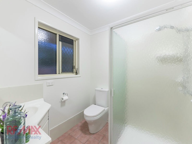 16 Egret Ct, Albany Creek QLD 4035
