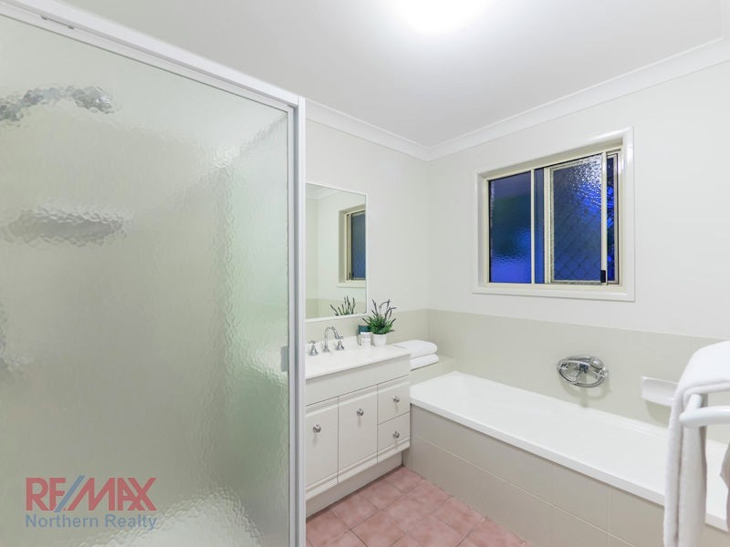 16 Egret Ct, Albany Creek QLD 4035