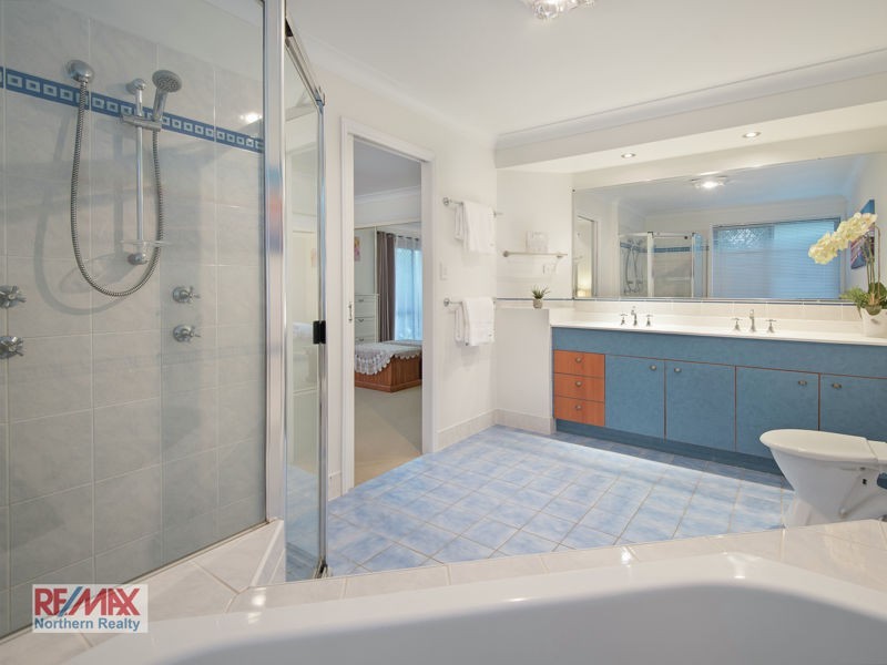 29 Snow Wood Drive, Eatons Hill QLD 4037