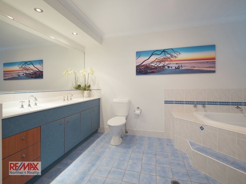 29 Snow Wood Drive, Eatons Hill QLD 4037