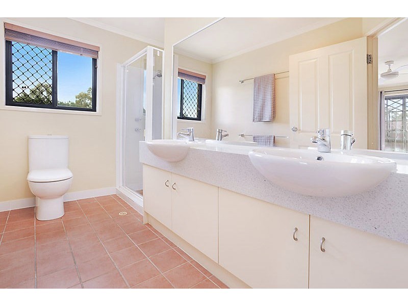 68 Karri Place, Bridgeman Downs QLD 4035