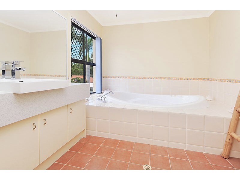 68 Karri Place, Bridgeman Downs QLD 4035