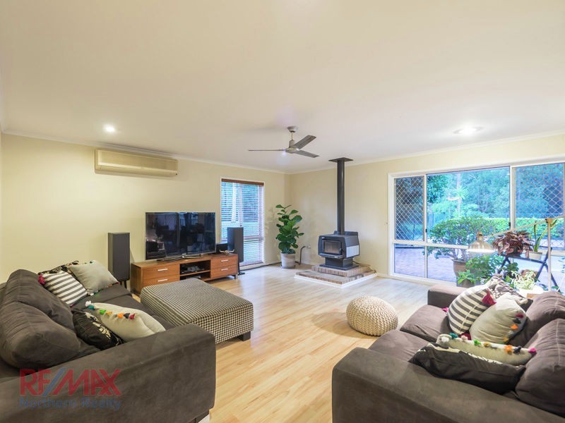 26 Greenwood Crescent, Samford Valley QLD 4520