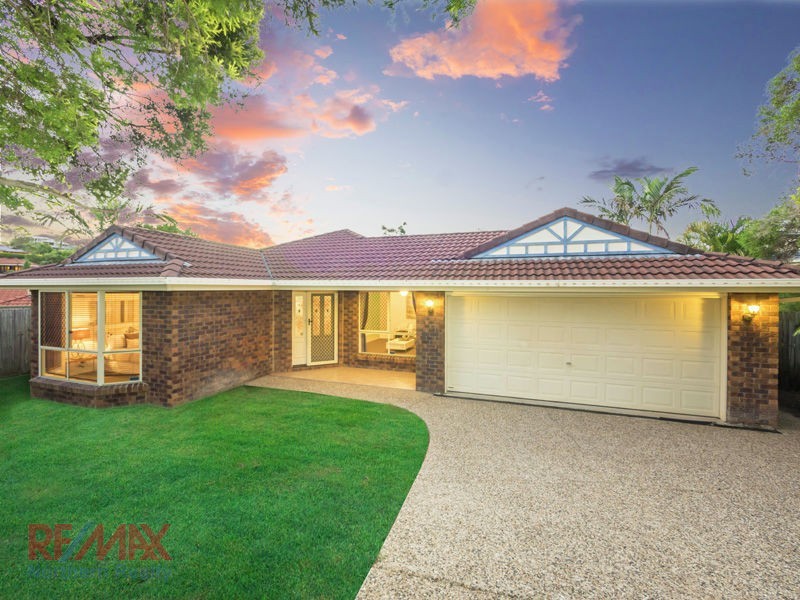 32 Pascali Cres, Eatons Hill QLD 4037