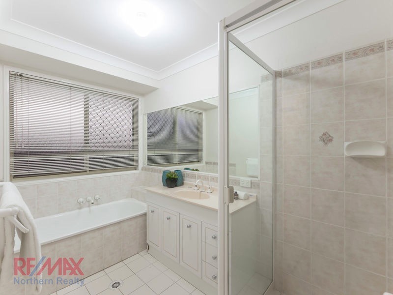 32 Pascali Cres, Eatons Hill QLD 4037