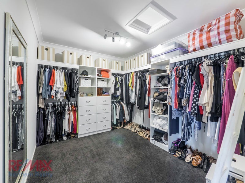 71 St Helen Crescent, Warner QLD 4500