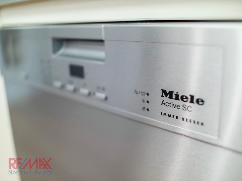 26 Bella St, Cashmere QLD 4500