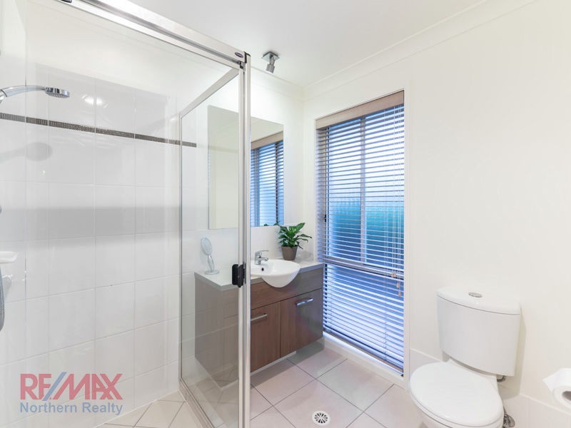 26 Bella St, Cashmere QLD 4500