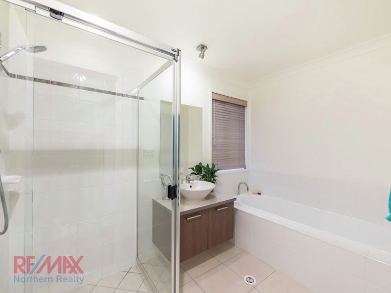 26 Bella St, Cashmere QLD 4500