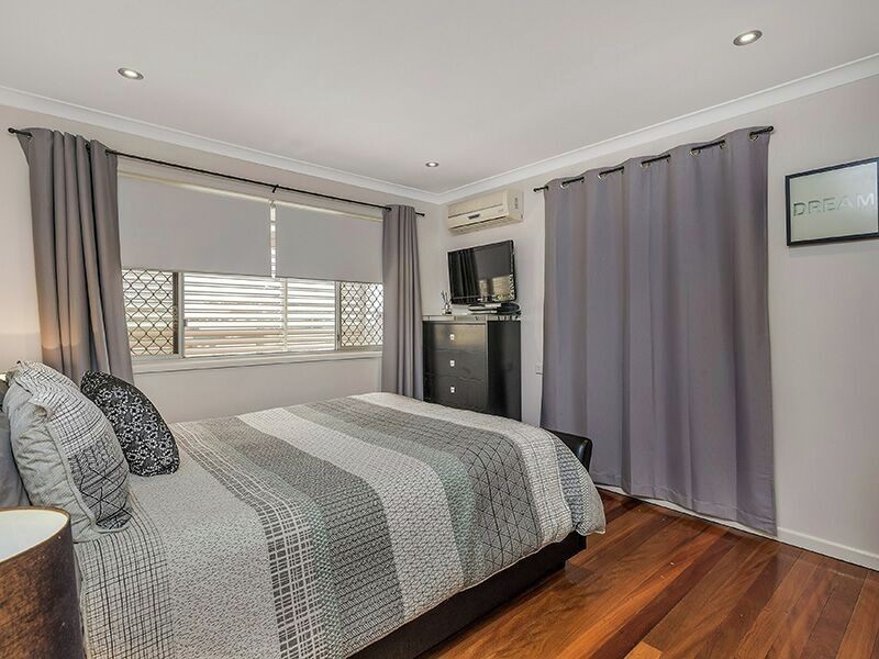 22 Leitchs Road South, Albany Creek QLD 4035