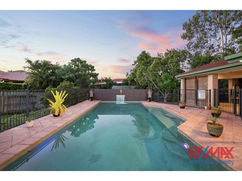 71 Constellation Crescent, Bridgeman Downs QLD 4035