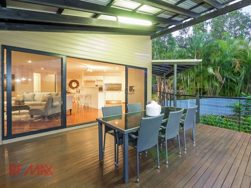 8 Foambark Ct, Eatons Hill QLD 4037