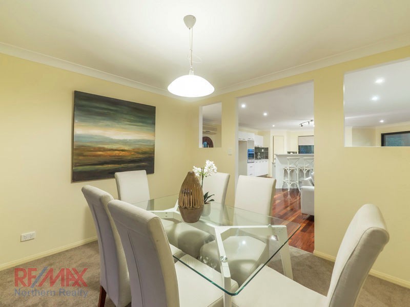 8 Foambark Ct, Eatons Hill QLD 4037